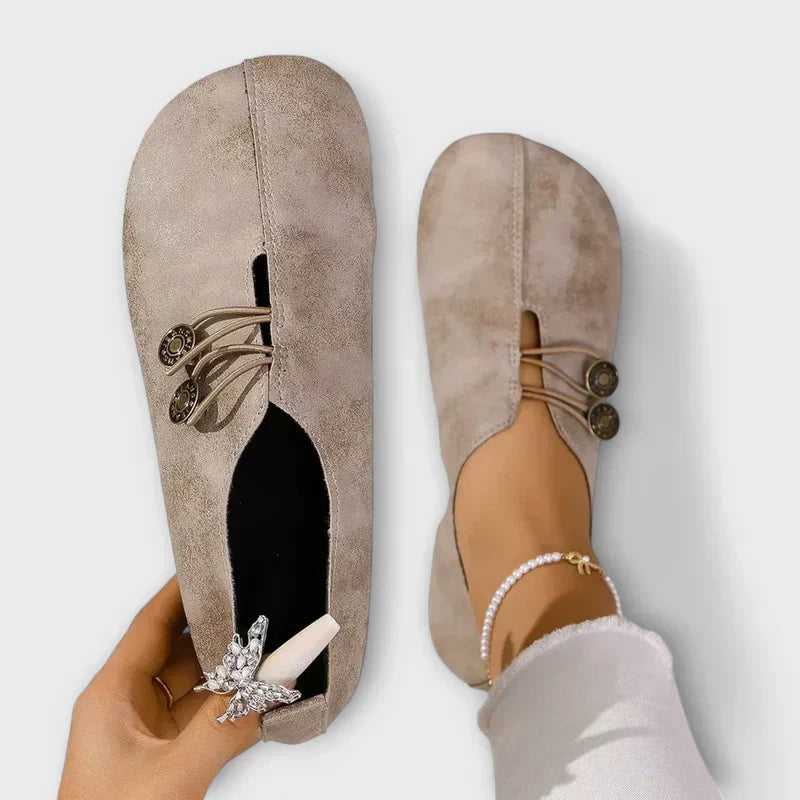 Astrid | Komfortabel Suède Loafer med Antislip Sål l Vanero
