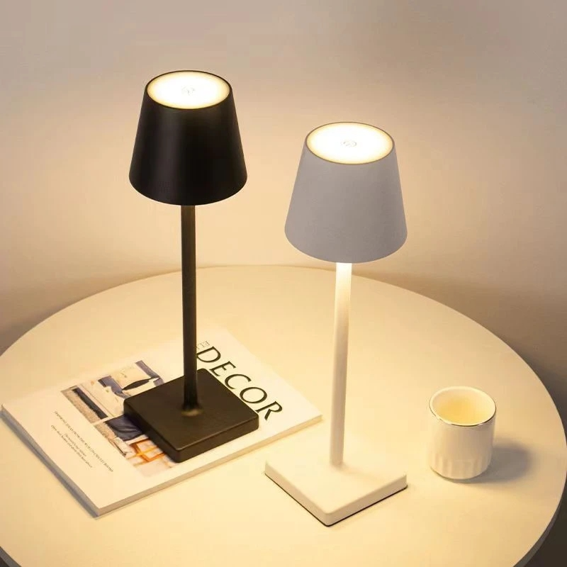 LuxoLight | Trådløs Dæmpbar Bordlampe Ultimativ Design Sort 1 + 1 Gratis | Vanero