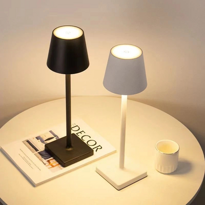 LuxoLight | Trådløs Dæmpbar Bordlampe Ultimativ Design Sort 1 + 1 Gratis | Vanero