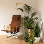 Gulvlampe Med Integreret LED Belysning | Metalkonstruktion Med Antik Messing Finish | Indendørs Læse & Stemningsbelysning | Vanero