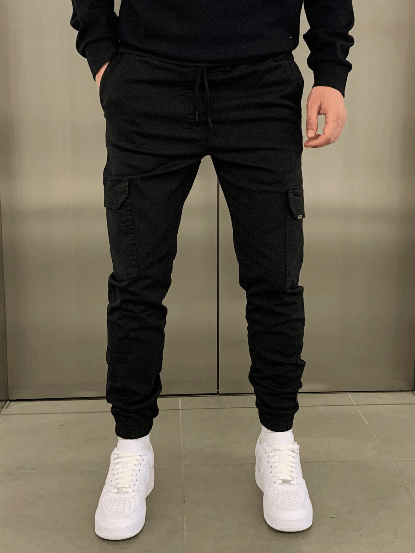 Laurent | Slim Fit Cargo Joggers l Vanero