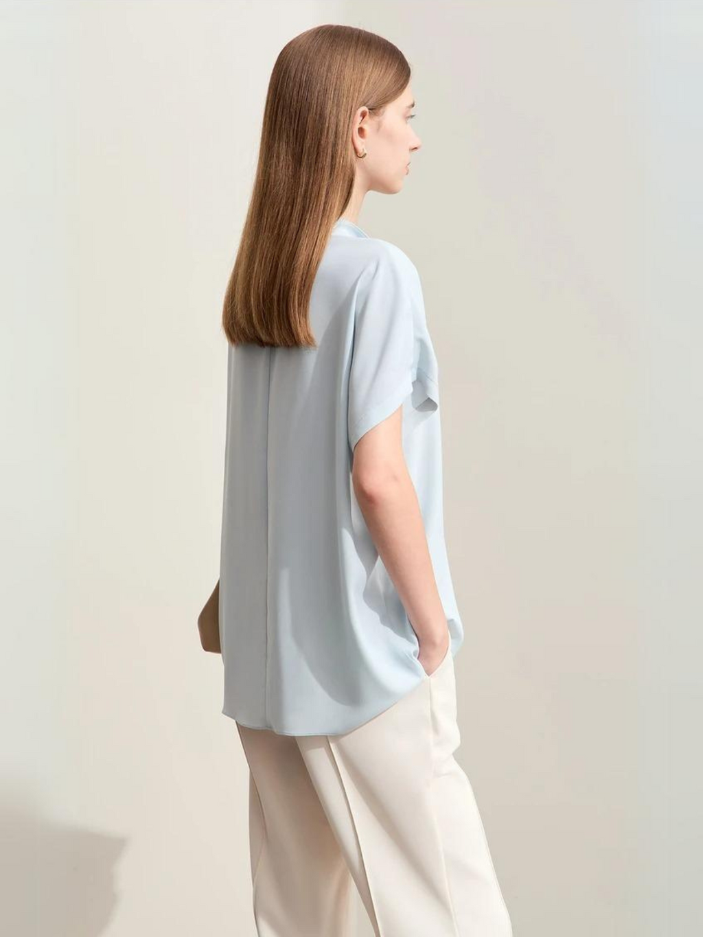 Dame Bluse Polyester Chiffon | Løs Pasform V-Hals Bluse | Kortærmet Design Til Hverdagsbrug | Vanero