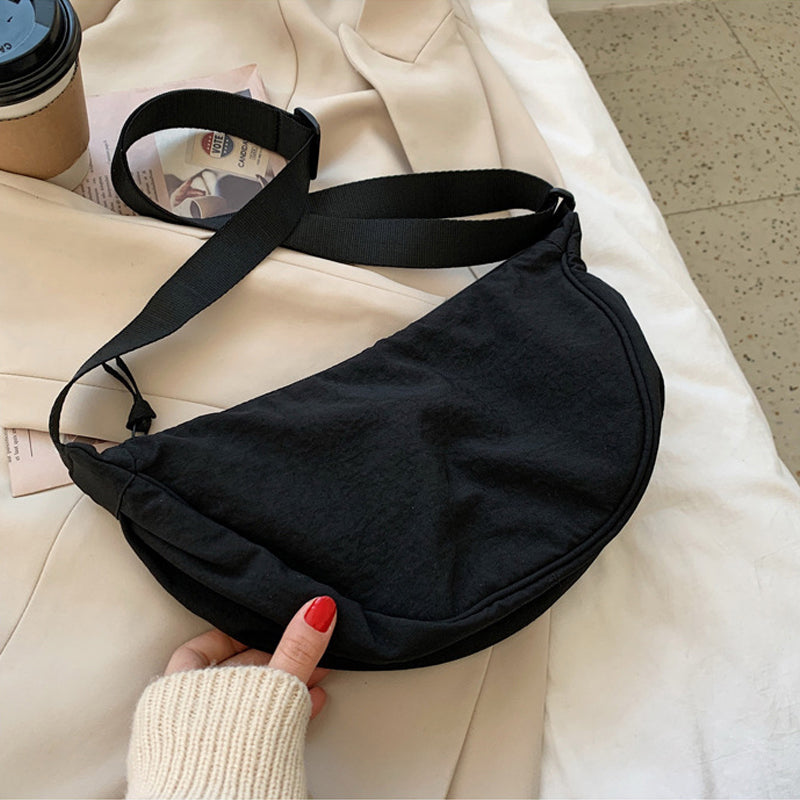 Dame Crossbody Taske i Polyester & Nylon | Justerbar Rem & Flere Lommer | Kompakt Sling Skuldertaske Til Hverdagsbrug | Vanero