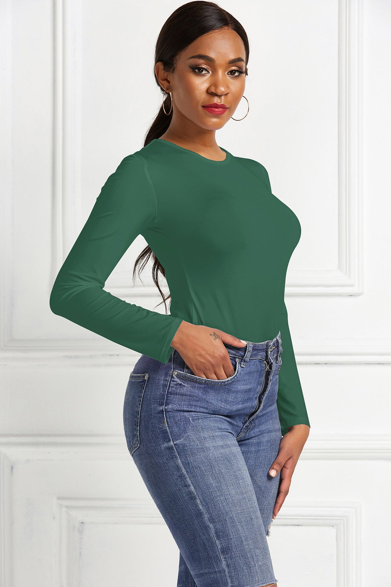 Damer | Langærmet Bodysuit Med Figursyende Snit Og Elegant Rundhalset | Komfortabel & Stilfuld | Vanero