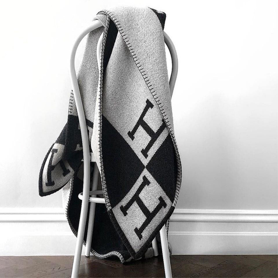 Isabelle | Luksuriøst Uld-Kashmir Tæppe med Elegant Blød Finish | Vanero