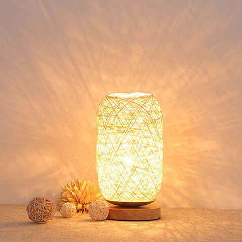 LED Bordlampe Rattan & Træ | Dæmpbar Flettet Kuglelampe | Dekorativ Indendørs Belysning | Vanero