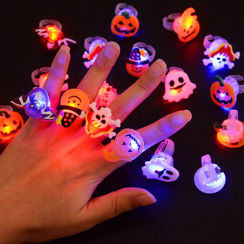 Lysende | Halloweenringe og Brocher | Vanero