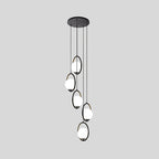 Lysekrone Med Flere Glasglobuser | Sort Metal Og Glas Konstruktion | Trappe Og Højloftet Indendørs Belysning | Vanero