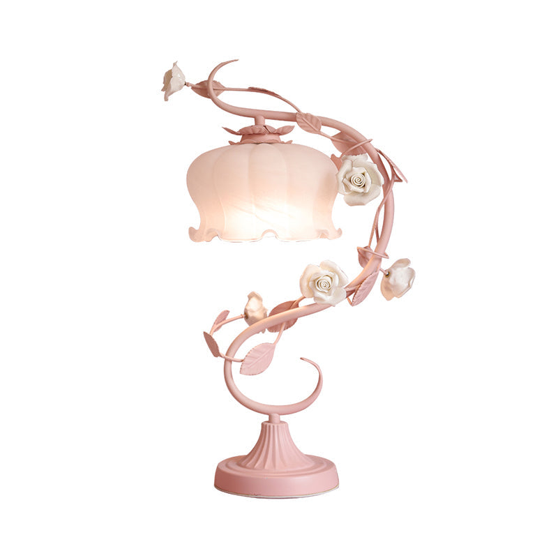 1 Hovedbordlampe i pastoral stil med Hvid | Glasblomst til Natbord med Keramisk Rose til Sengebord | Vanero