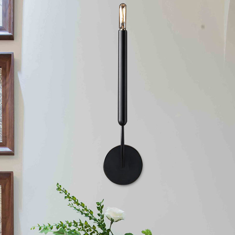 Væglampe Med Tilspidset Metalrørdesign | E12 E14 Kompatibelt Armatur Med Enkelt Eller Dobbelt Lyskilde | Indendørs Belysning | Vanero