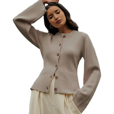 Amora | Dame cardigan Uldblanding med knapper | Vanero