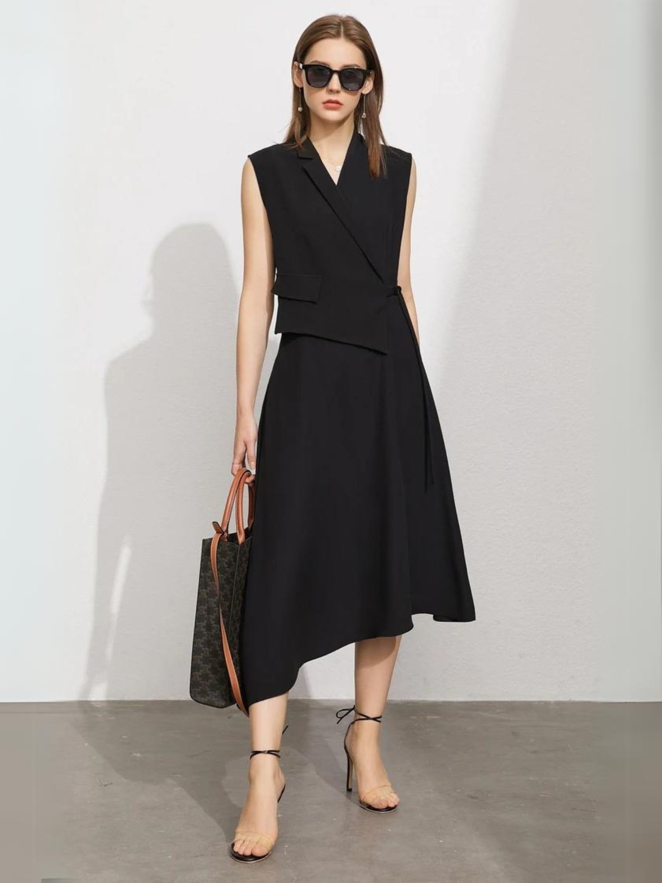 Asymmetrisk l blazer-midikjole l Vanero