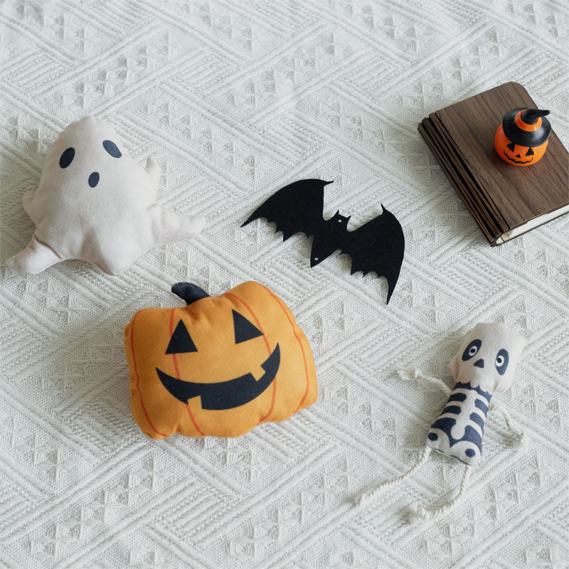 Halloween Kattelegetøj med Katteurt | Kranieformet Plyschdesign | Interaktivt Legetøj Til Indendørs Leg & Sæsonbrug | Vanero