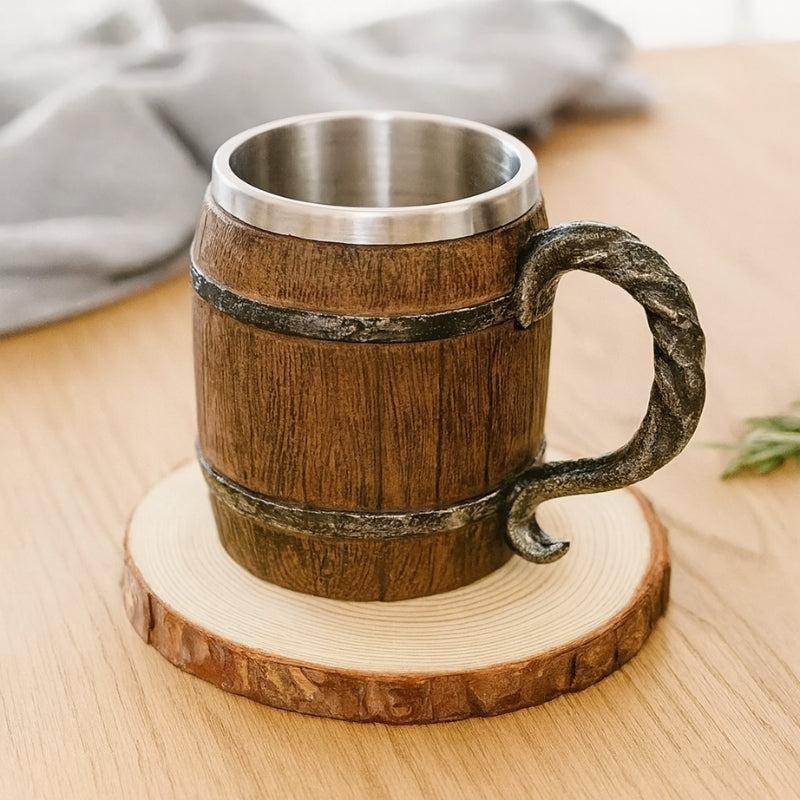 Ølkrus i Træ 500ml | Håndlavet Drikkekrus Med Tøndedesign | Til Hjemmebar & Oktoberfest | Vanero