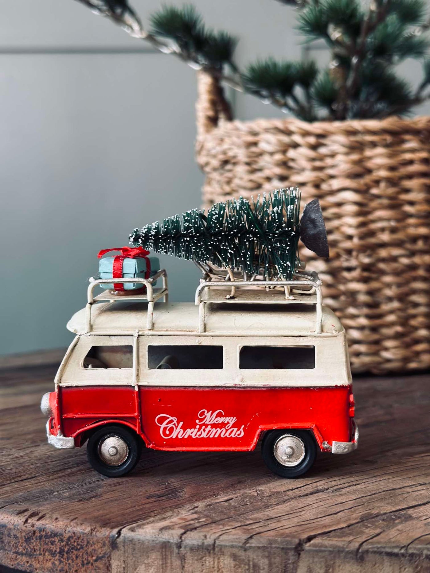 ChristmasCarriage | Bil med Juletræ og Gaver | Vanero