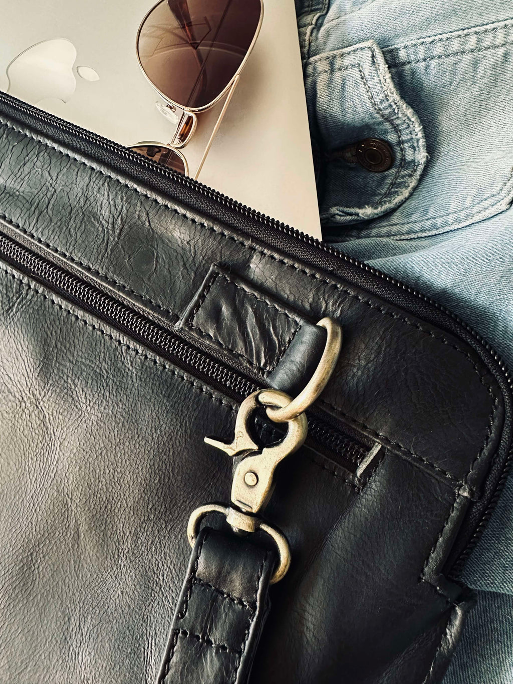 Laptop Sleeve Bøffellæder | Standard Pasform Computertaske | Forlomme Med Lynlås Til Arbejde Rejser & Hverdagsbrug | Vanero