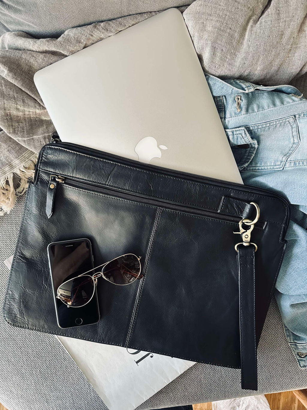 Laptop Sleeve Bøffellæder | Standard Pasform Computertaske | Forlomme Med Lynlås Til Arbejde Rejser & Hverdagsbrug | Vanero