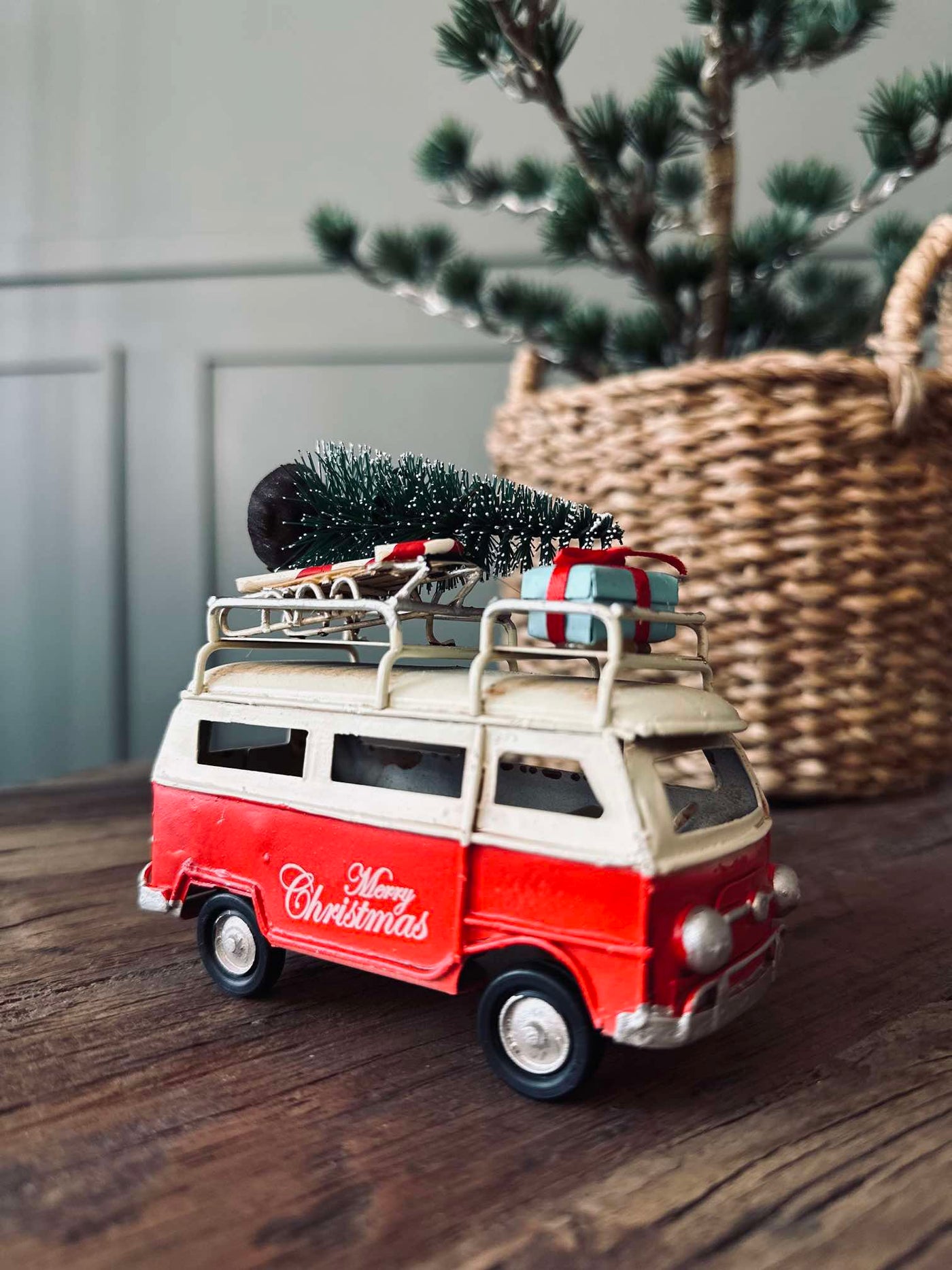 ChristmasCarriage | Bil med Juletræ og Gaver | Vanero