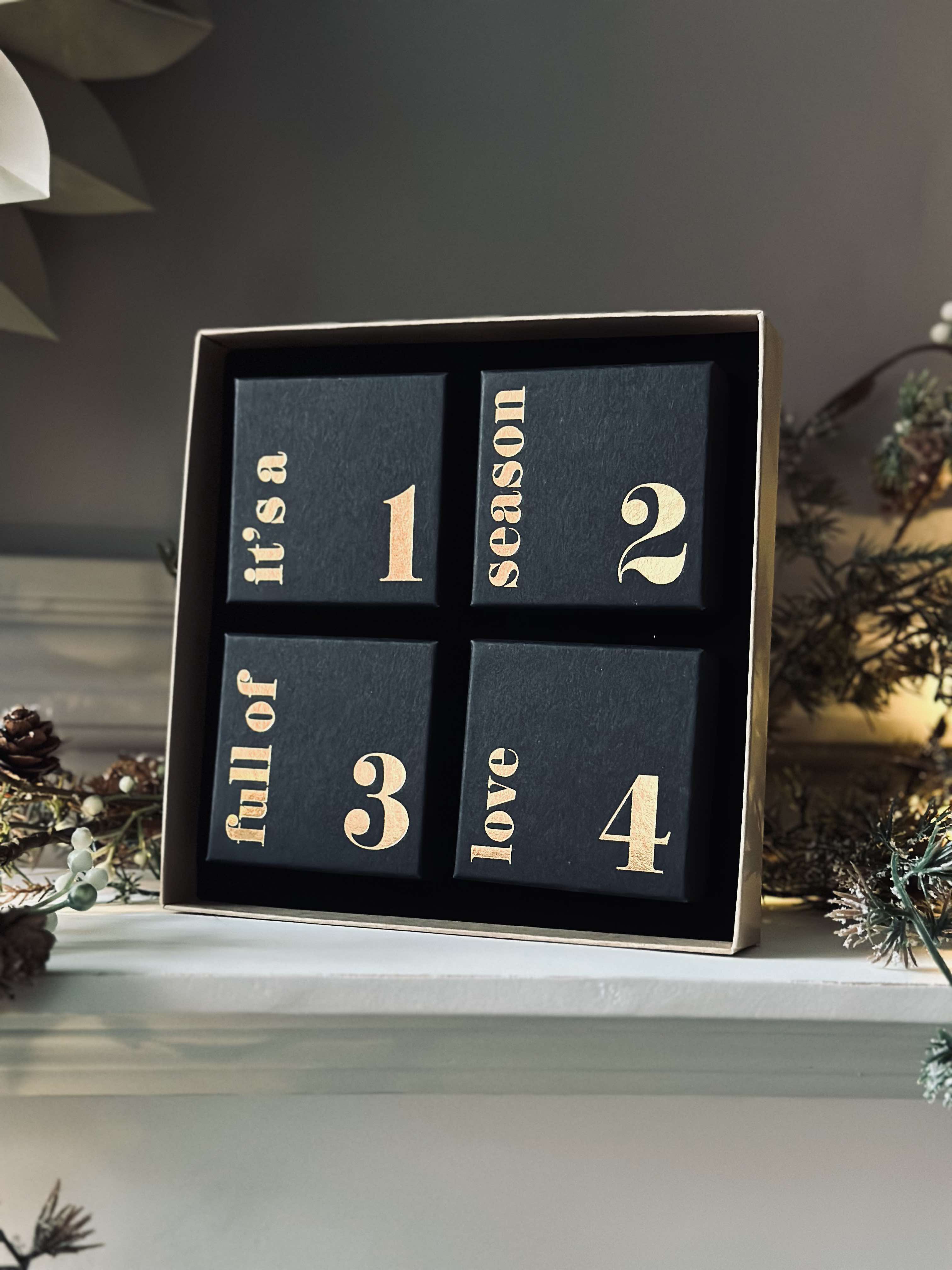 Adventsgaveæske | 4 Smykkeoverraskelser | Sæsonbestemt Nedtælling Julegaveidé | Vanero