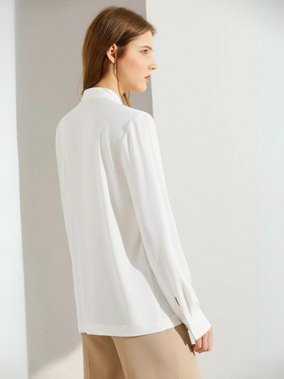 Asymmetrisk l chiffongbluse med jakkekrage l Vanero