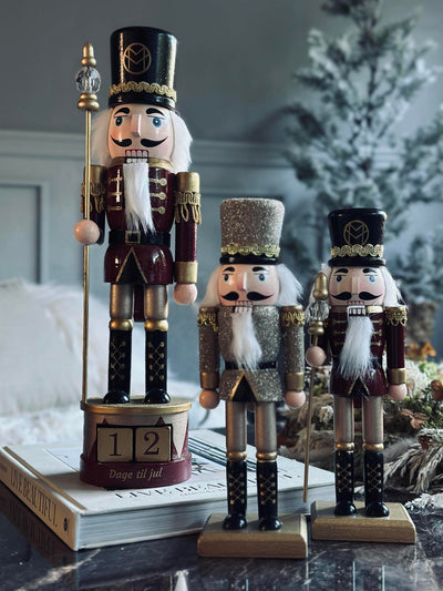 Nøddeknækker | Dato | Vanero