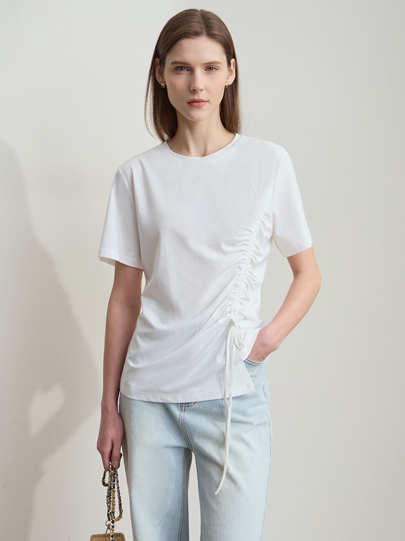 Stilig l rynket bluse med snøring l Vanero