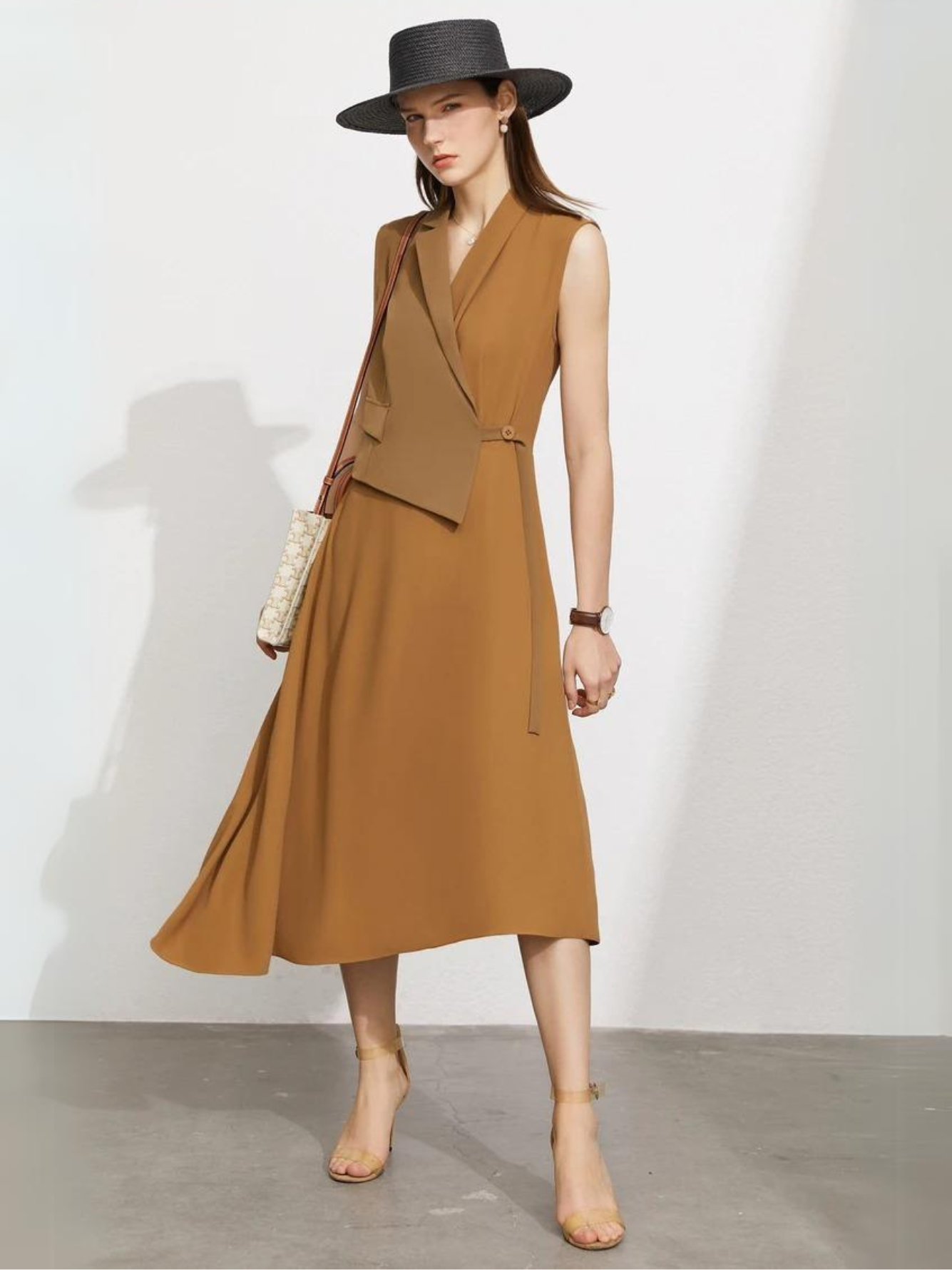 Asymmetrisk l blazer-midikjole l Vanero