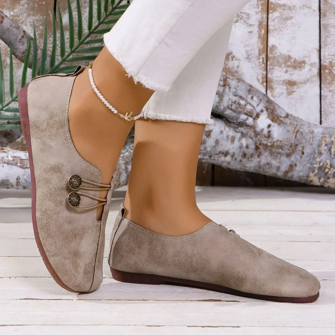 Astrid | Komfortabel Suède Loafer med Antislip Sål l Vanero