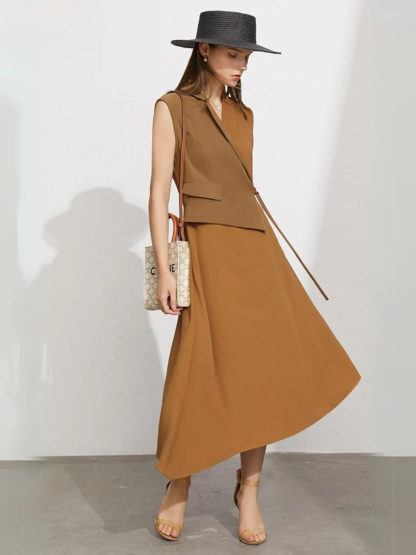 Asymmetrisk l blazer-midikjole l Vanero