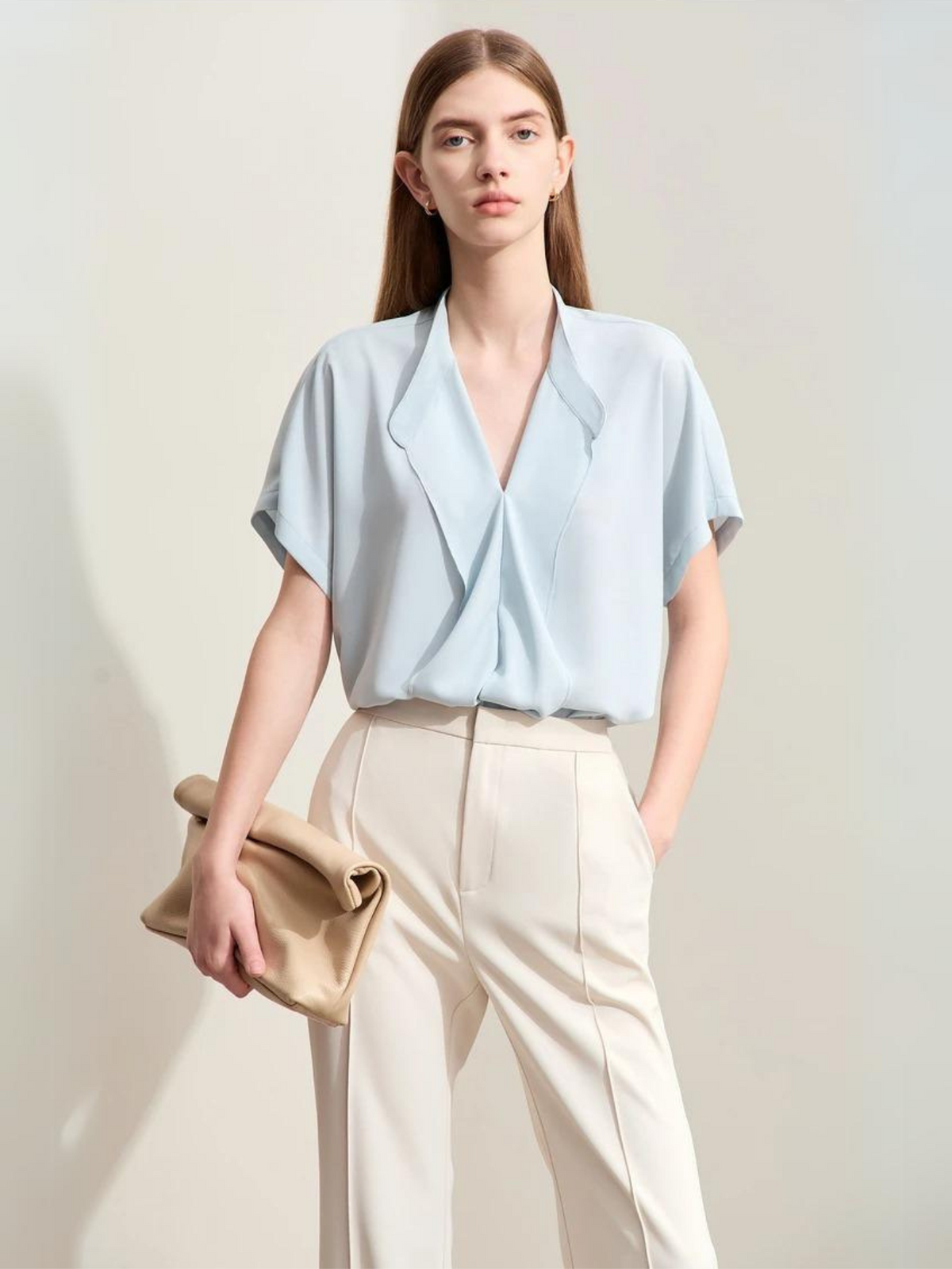 Dame Bluse Polyester Chiffon | Løs Pasform V-Hals Bluse | Kortærmet Design Til Hverdagsbrug | Vanero