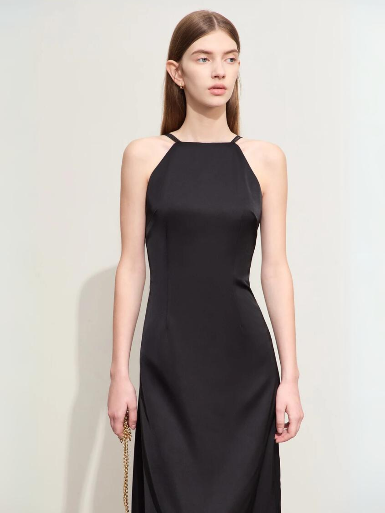 Satin l halterneck midikjole l Vanero
