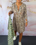 Kjole i Polyester | Afslappet Pasform Midi Kjole | Leopardprint & V-Hals til Hverdagsbrug | Vanero
