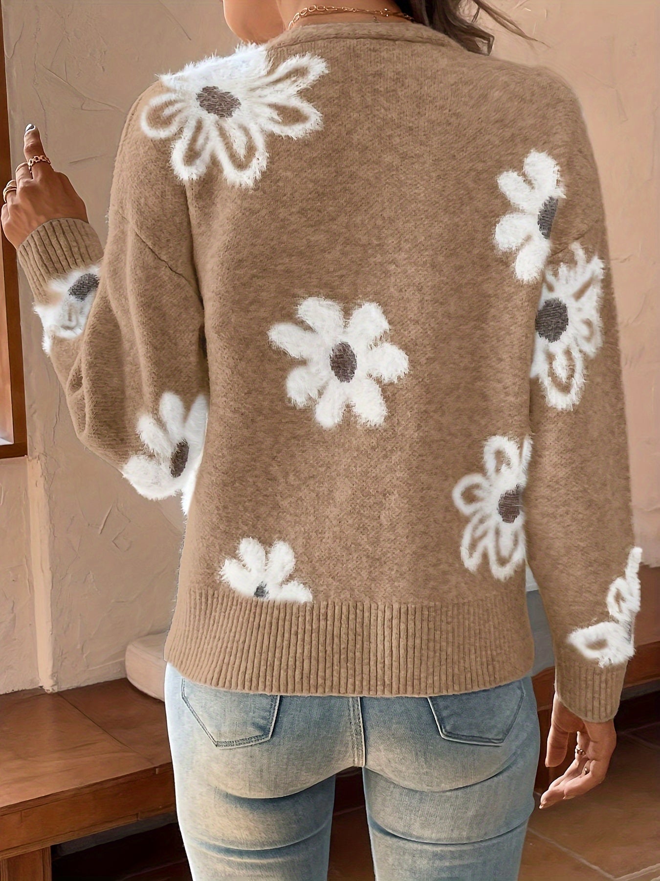 Damecardigan Strikmateriale | Regular Fit Cardigan | Blomstermønster Med V-Hals Knaplukning til Hverdagsbrug | Vanero