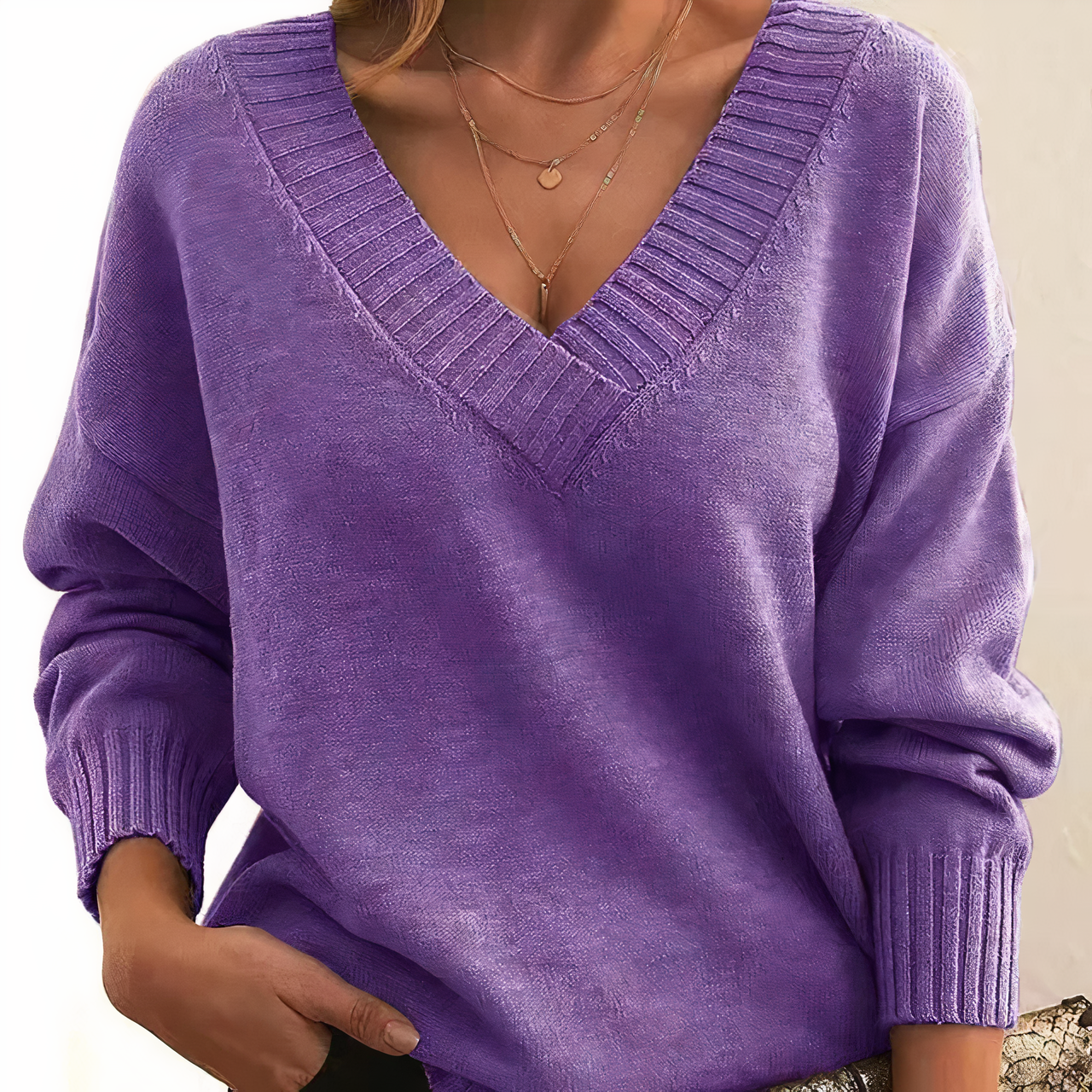 Stine | Oversized V-Hals Sweater Dame Komfortabel og Trendy | Vanero