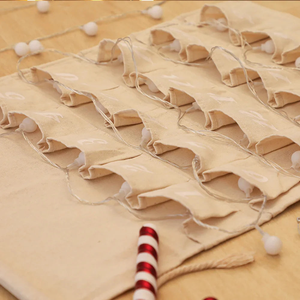 FestivityHome | Julekalender med 24 Lommer af Bomuld – Kan Personaliseres | Vanero