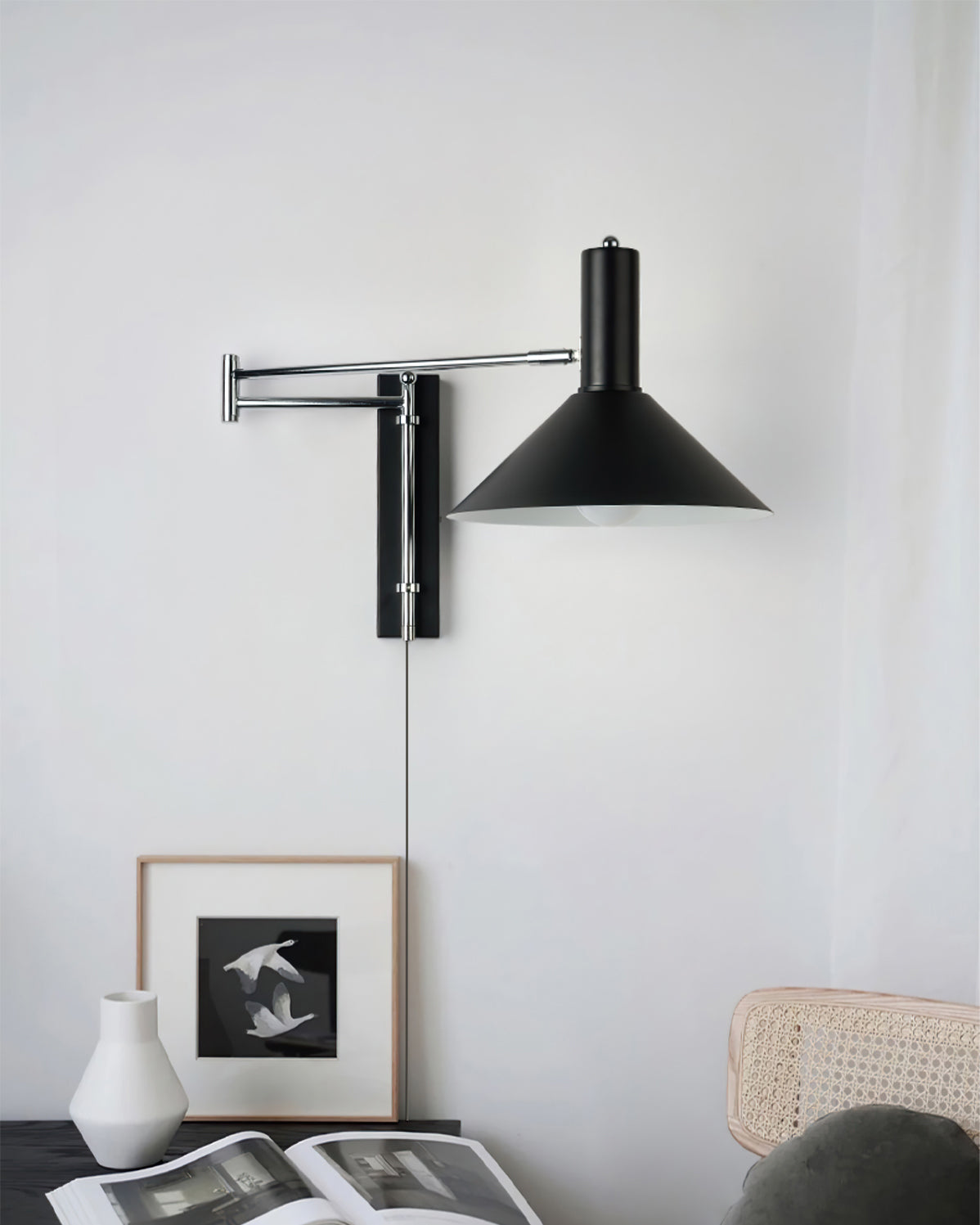 Anvia | Minimalistisk Væglampe med Justerbar Arm til Soveværelse og Stue | Vanero