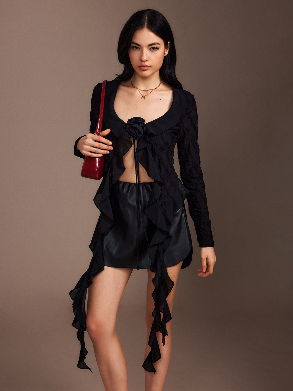 Bluse med Flæser | Sort | Elegant & Unik Stil l Vanero