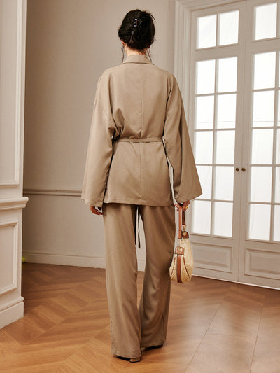 Beige Sæt med Bælte og Vide Bukser | Polyester | Elegant og Komfortabel l Vanero
