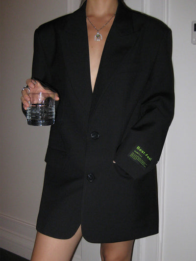 Sophia |  Oversized klassisk blazer med revers, knapper og praktiske lommer | Vanero