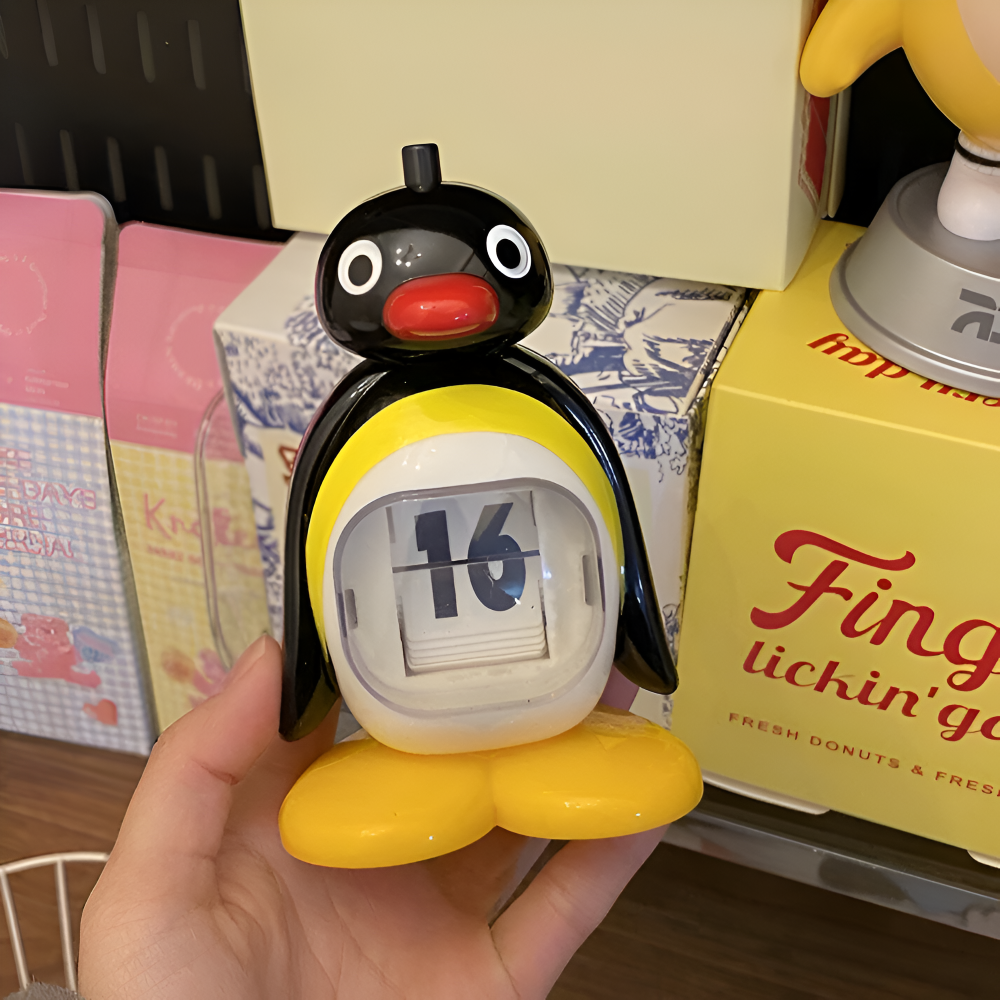 Pingvin Bordkalender Med Datovisning | PVC Konstruktion Med Manuel Datojustering | Indendørs Skrivebord & Hyldedekoration | Vanero