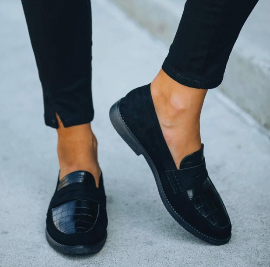 Amanada | Black crocodile loafers - Elegante sko til kvinder l Vanero