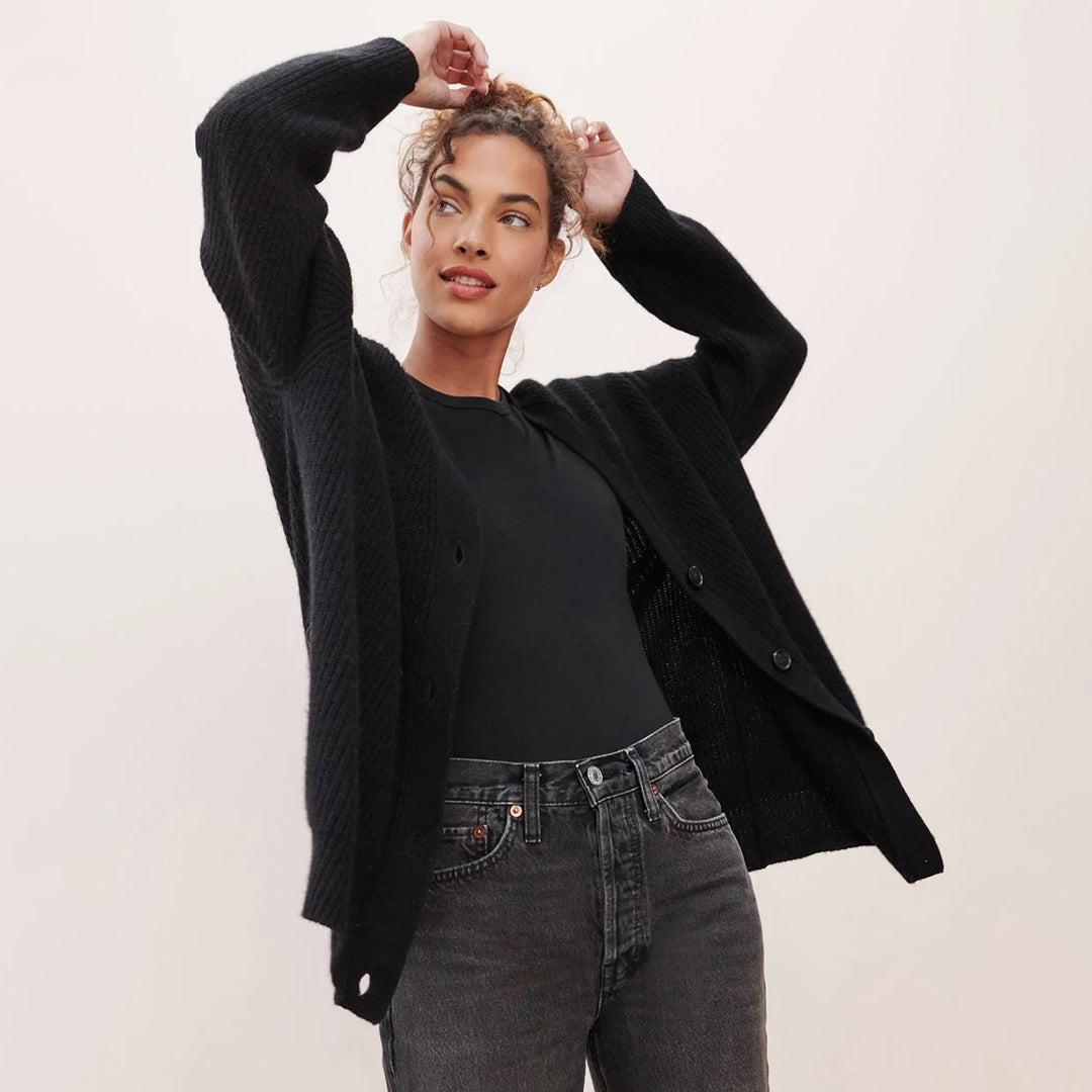 Dame Strikcardigan Strikmateriale | Løs Pasform Cardigan | Knaplukning Foran Til Hverdagsbrug & Lag-På-Lag Styling | Vanero