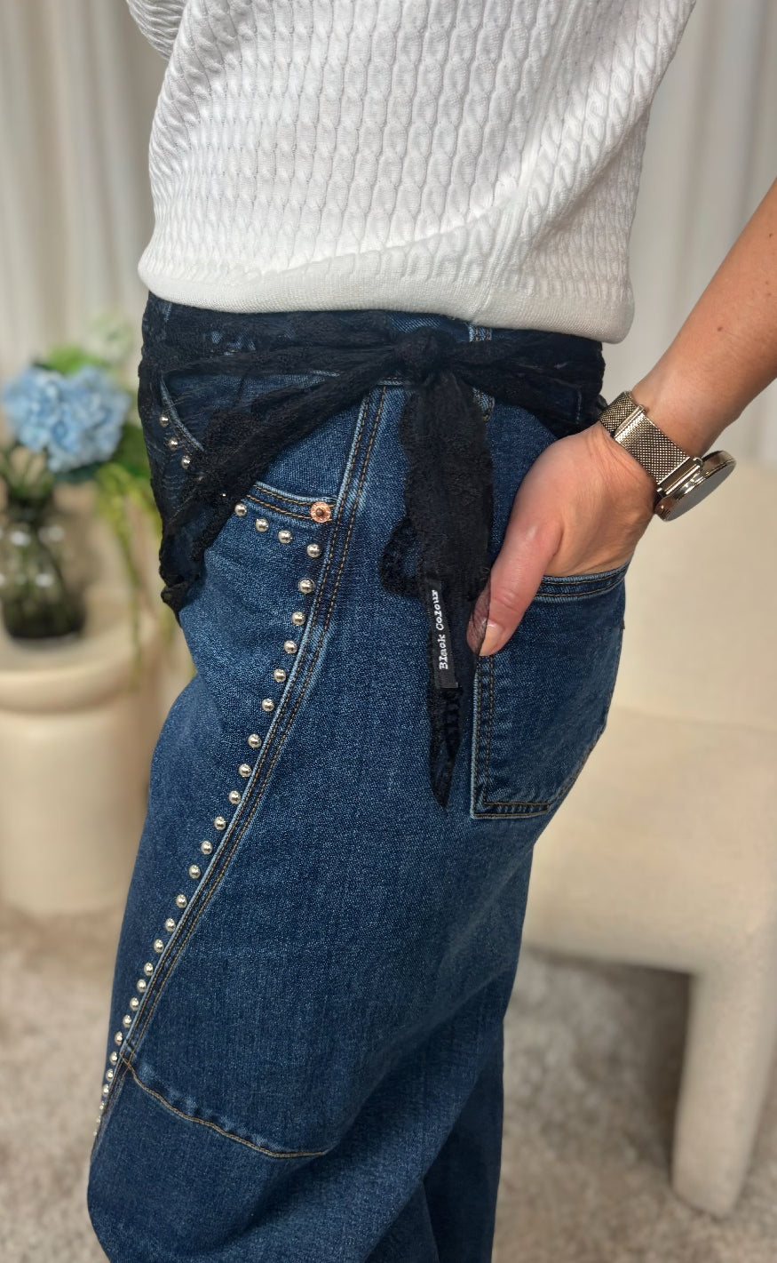 Black Colour Tørklæde - Miriana Traingle Lace | Black | Vanero