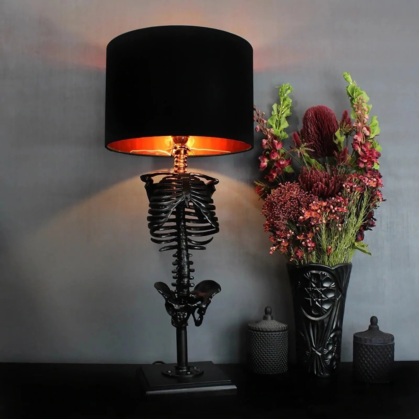 LED Bordlampe Med Skeletdesign | USB Drevet Touchkontrol Konstruktion | Indendørs Accentbelysning Til Reoler Og Skriveborde | Vanero