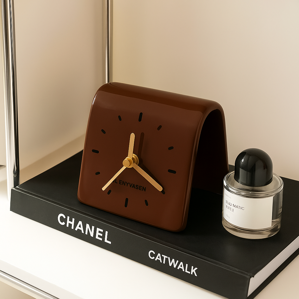 Chronova | Kunstnerisk Moderne Bordur med Minimalistisk Rundt Design | Vanero