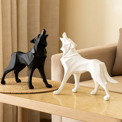 LupoForm | Geometrisk Ulvestatue med Skarpvinklet Design til Moderne Rum | Vanero