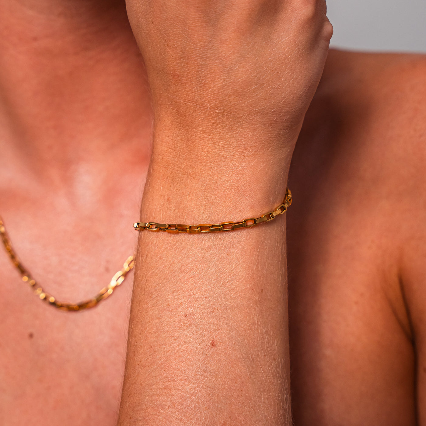 Armbånd med Rektangulære Led | Justerbar Kæde | Moderne Minimalisme l Vanero