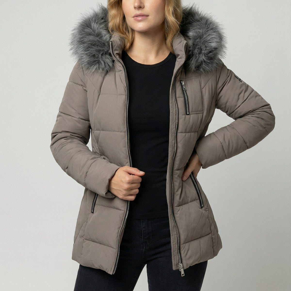Dame Vinterjakke Polyester | Regular Fit Jakke Med Aftagelig Kunstpelskrave | Til Hverdagsbrug & Vinter | Vanero