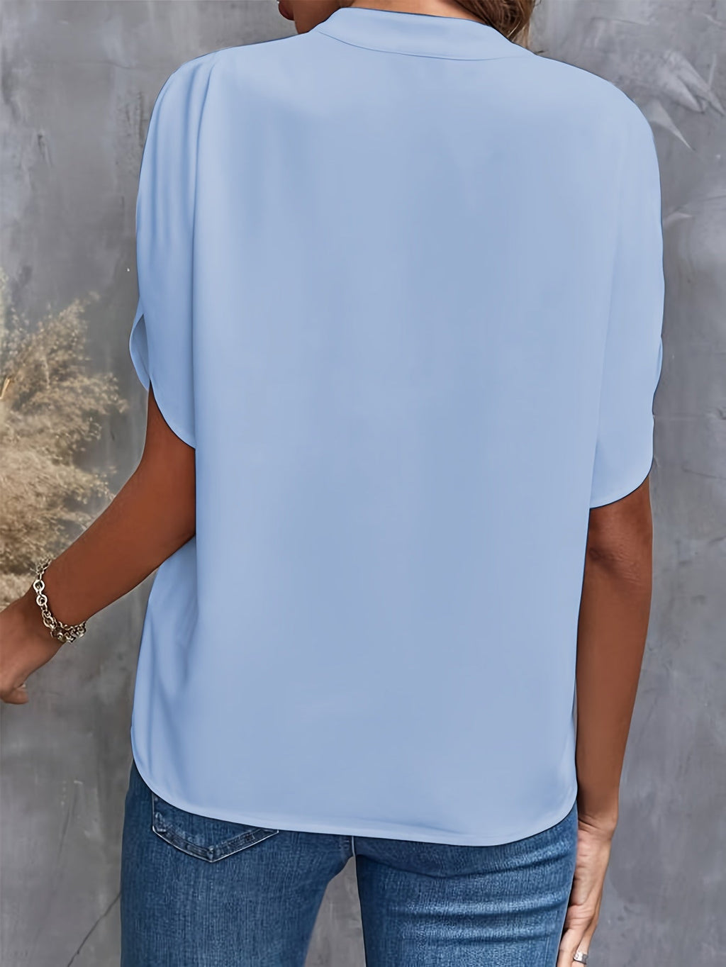 Modure Tekstilmateriale | Regular Fit Damebluse | Enkel Konstruktion til Hverdagsbrug & Fritidsaktiviteter | Vanero