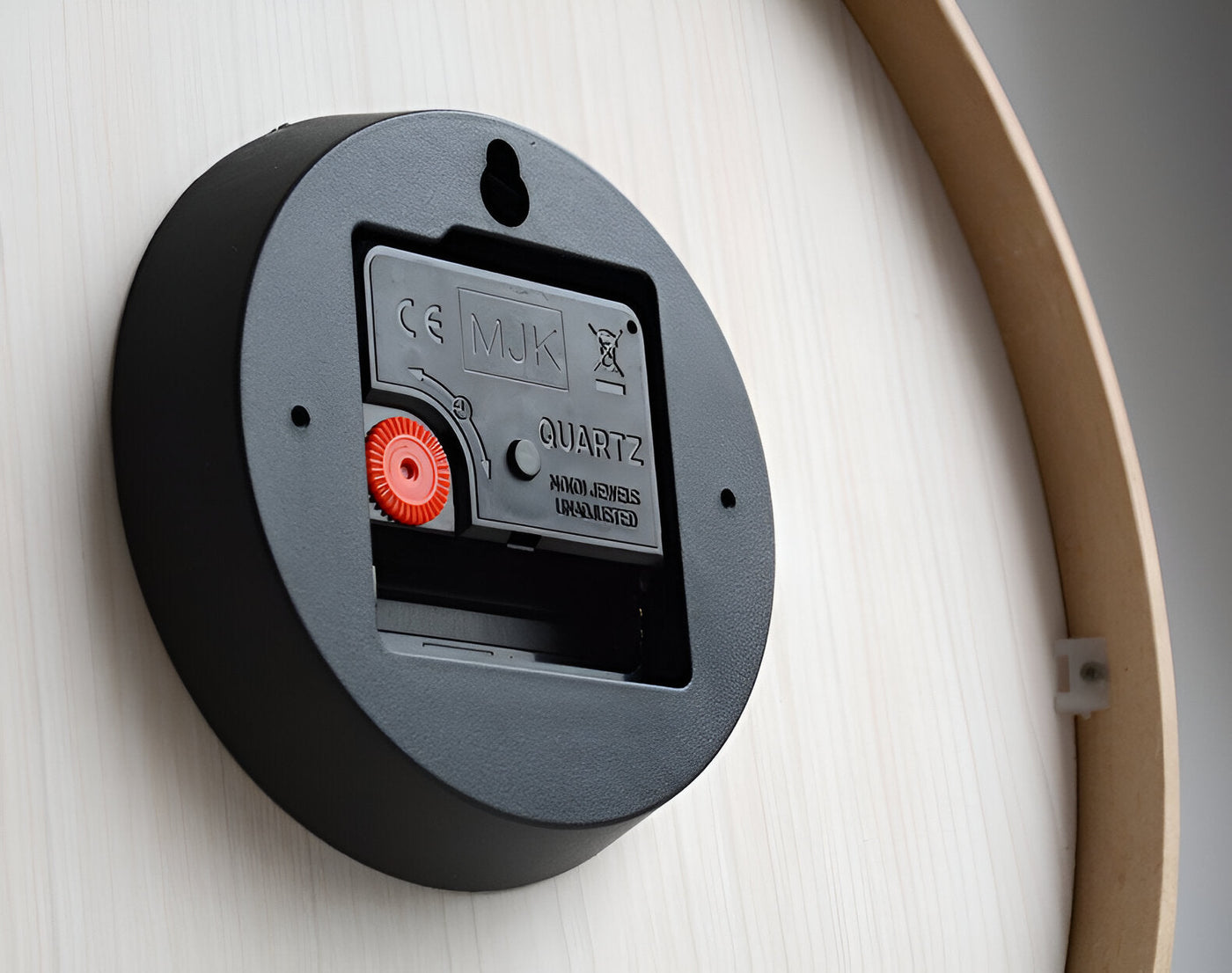 EleQuartz Uhr | Runde Wanduhr - Nordische Holz Wanduhr | Vanero